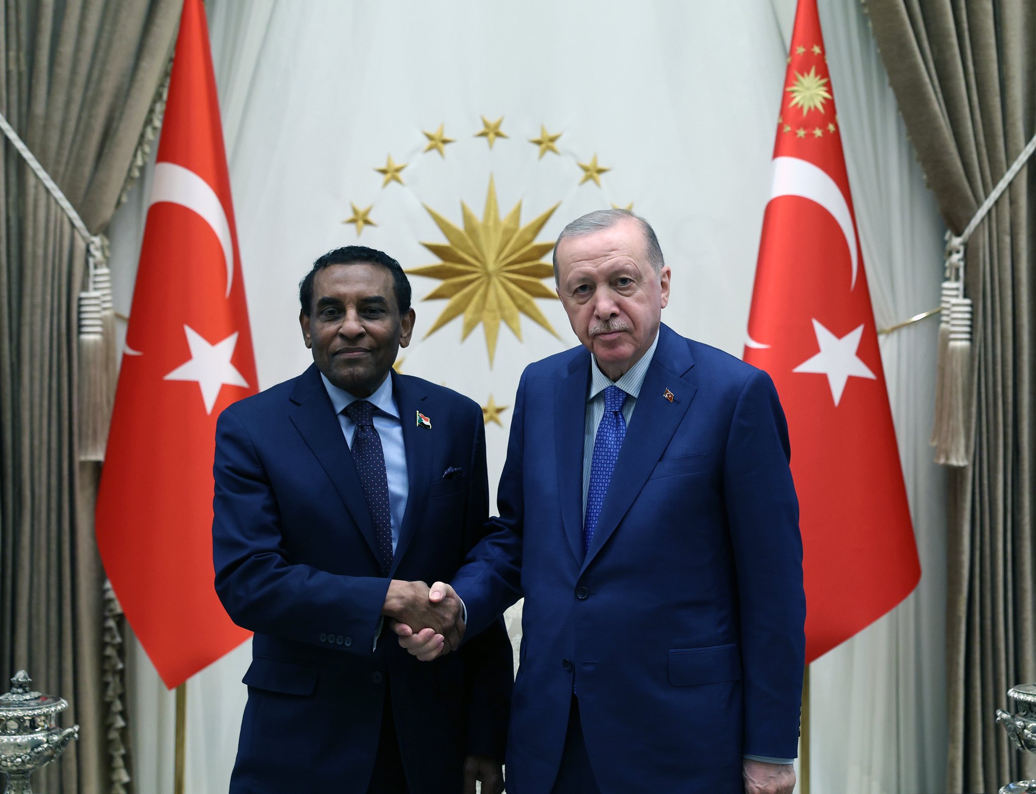 Cumhurbaşkanı Erdoğan, Sudan Başbakanı'nı kabul etti