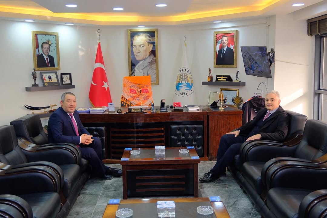 Dinar Belediye Başkanı Veysel Topçu'ya İlçe Emniyet Müdürü Savaş Kan'dan Ziyaret