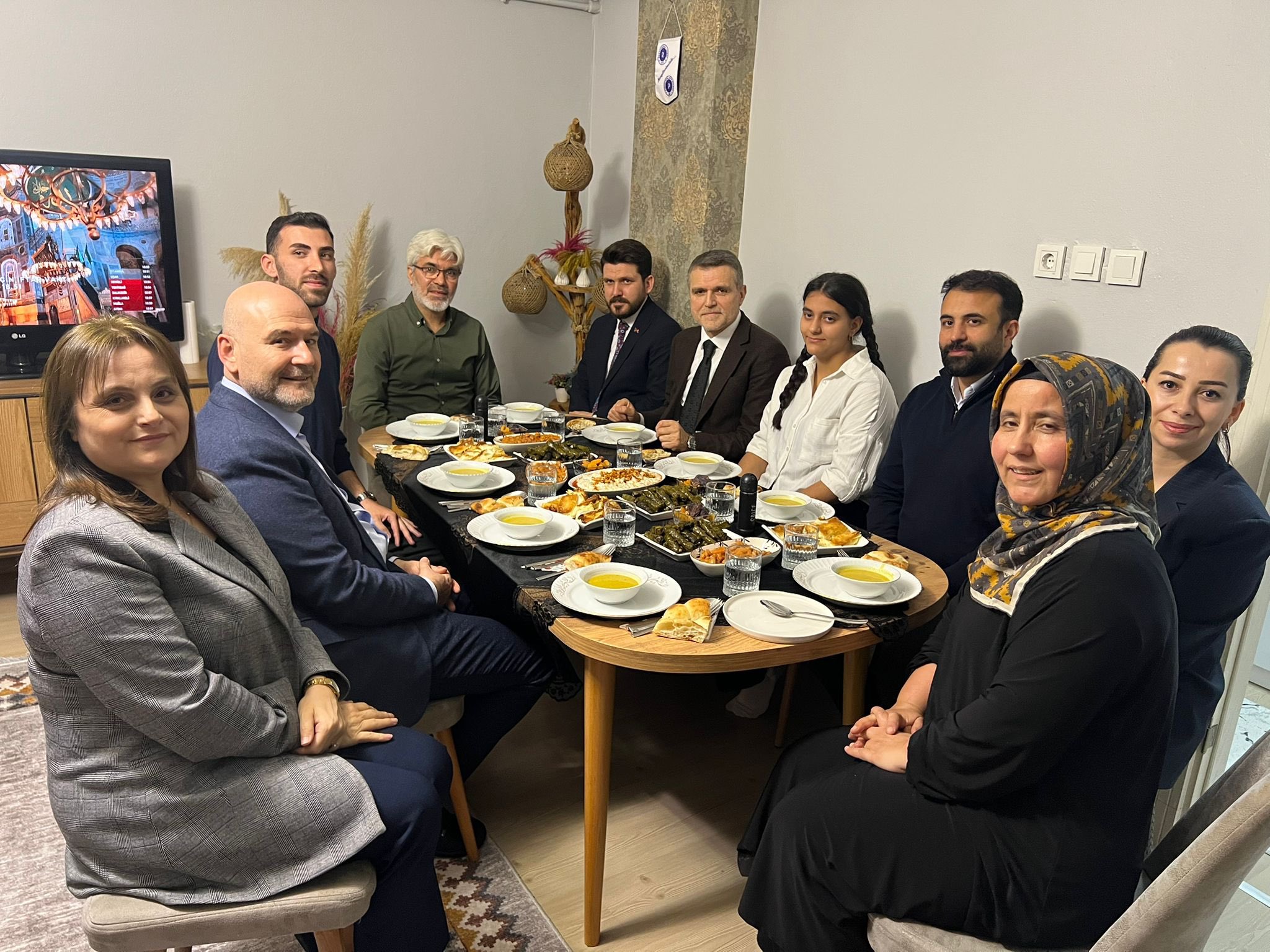İftar Sofrası Beyoğlu'nda Kuruldu