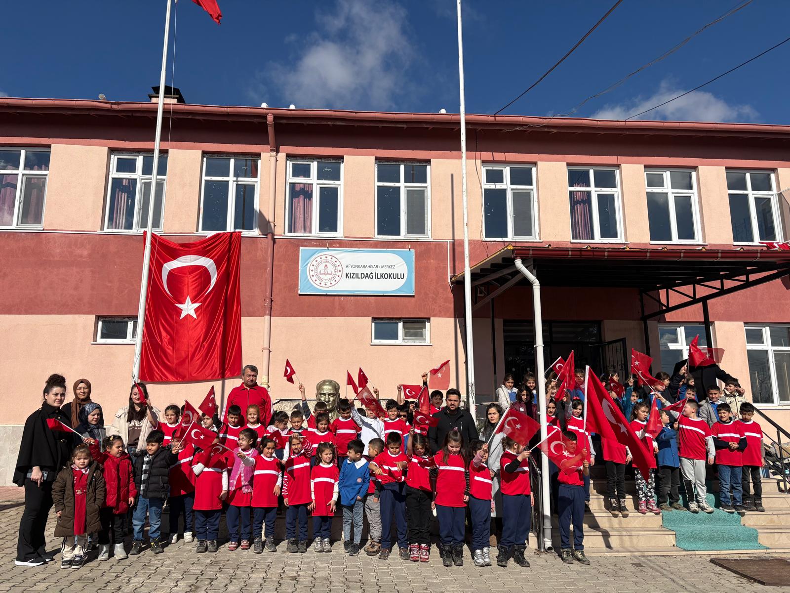 Kızıldağ İlkokulu’nda Bayrak Sevgisi Etkinliği