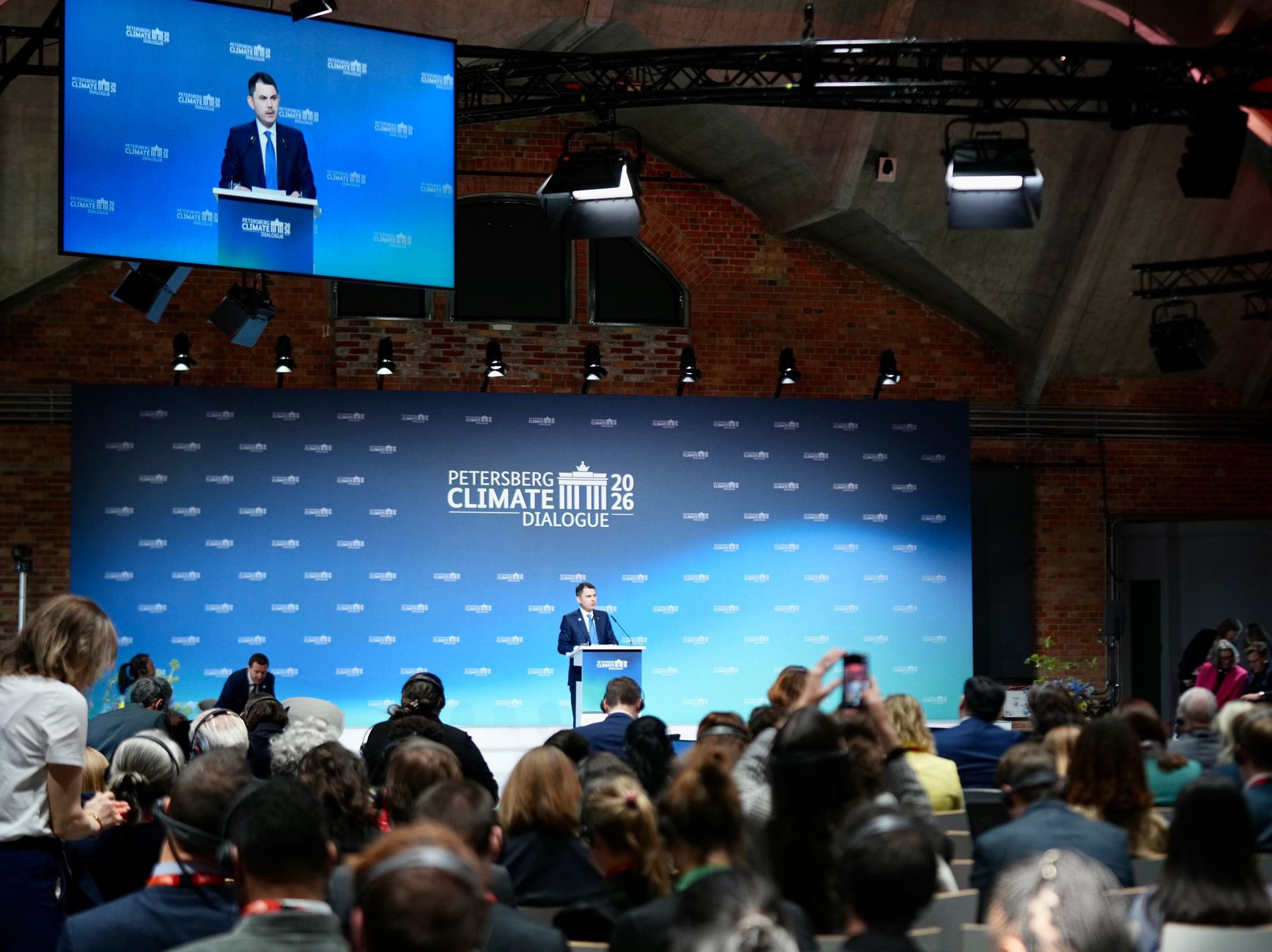 Petersberg İklim Diyaloğu'nda enerji dönüşümü tartışıldı