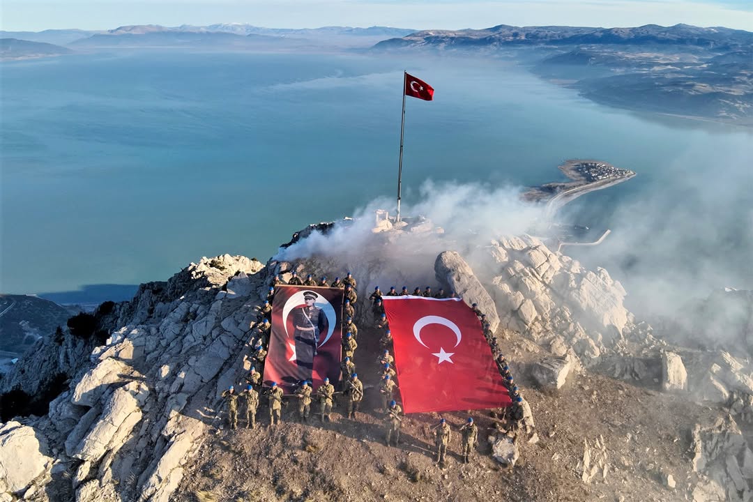 T.C. Millî Savunma Bakanlığı'ndan Komando Eğitimi Tatbikatı