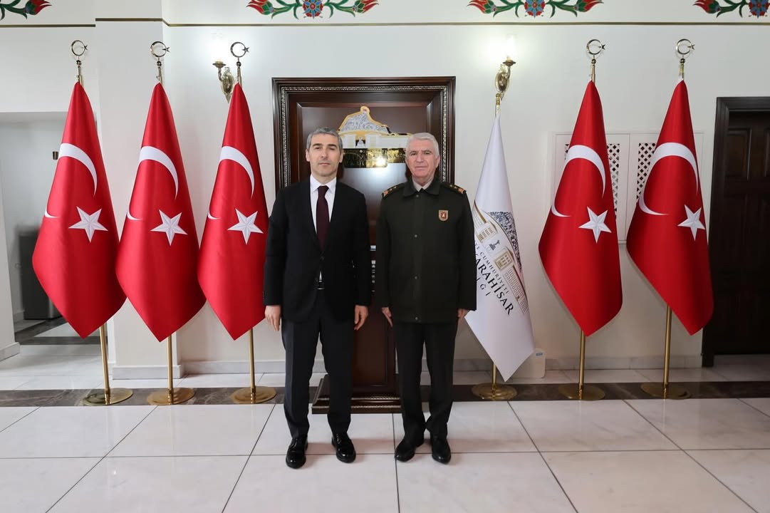 Tümgeneral Sinan Eren, Vali Dr. Naci Aktaş'ı Ziyaret Etti
