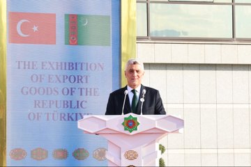 Türkmenistan'da İhraç Ürünleri Fuarı Açıldı