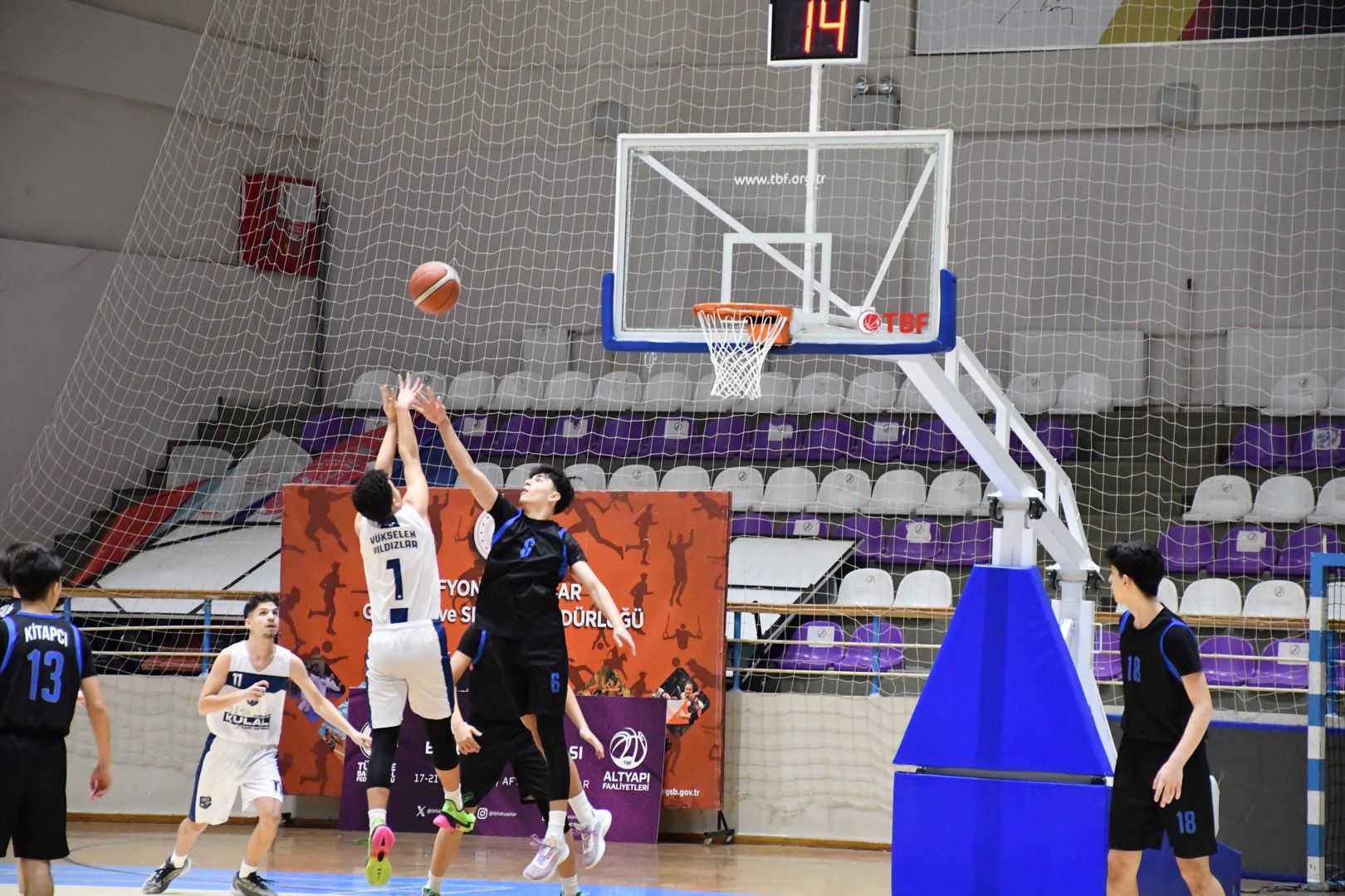 U18 Erkekler Basketbol Bölge Şampiyonası Afyonkarahisar’da Başladı