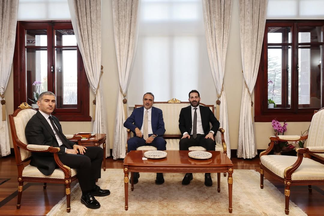 Valimiz Dr. Naci Aktaş, Hayırlı Olsun Ziyaretleri Kapsamında 24. Dönem Diyarbakır Milletvekili Cuma İçten ve İş İnsanı Ersan Cihangir'i Kabul Etti