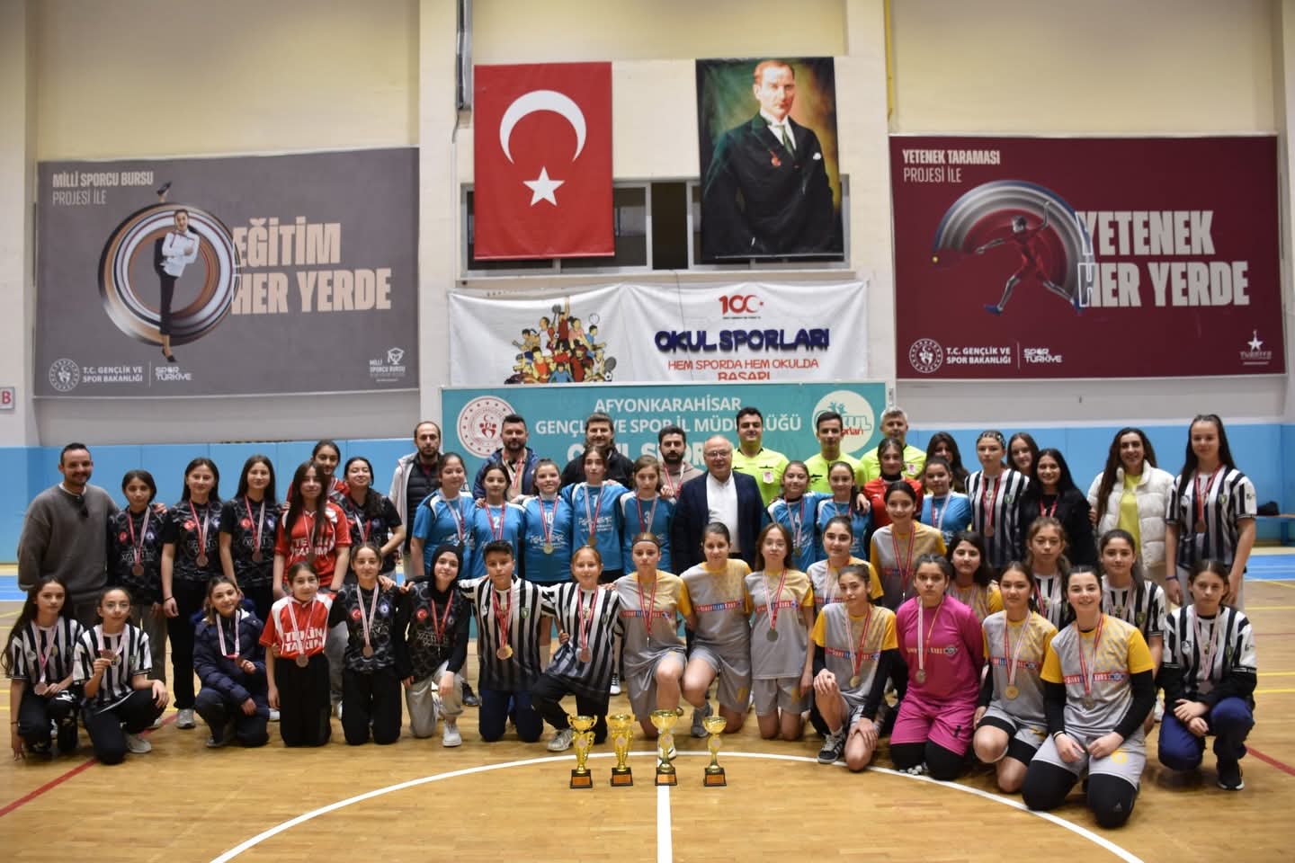 Yıldız Kızlar Futsal Müsabakaları Tamamlandı