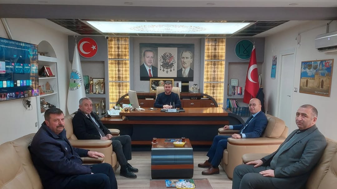 Ziraat Bankası İhsaniye Şubesi'ne Yeni Atanan Şube Müdürü Ziyarette Bulundu