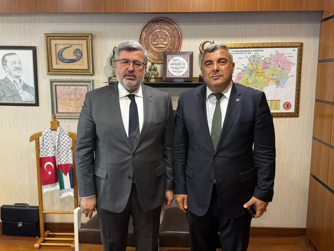 Afyonkarahisar İl Milli Eğitim Müdürlüğü Görevinden Ayrılan Miraç Sünnetçi Gazi Meclis'te Misafir Edildi