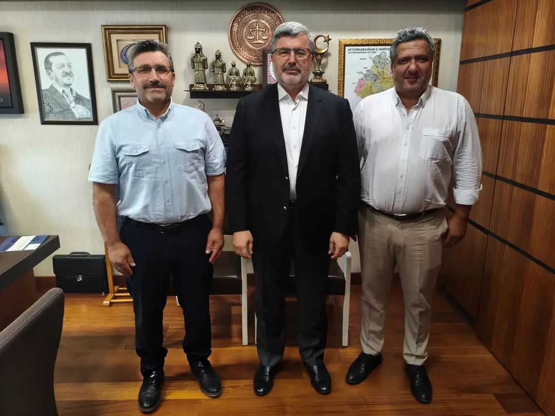 Ak Parti Milletvekili Ali Özkaya, Hocalar Belediye Başkanı ve İGM Üyesini Gazi Meclisinde Ağırladı