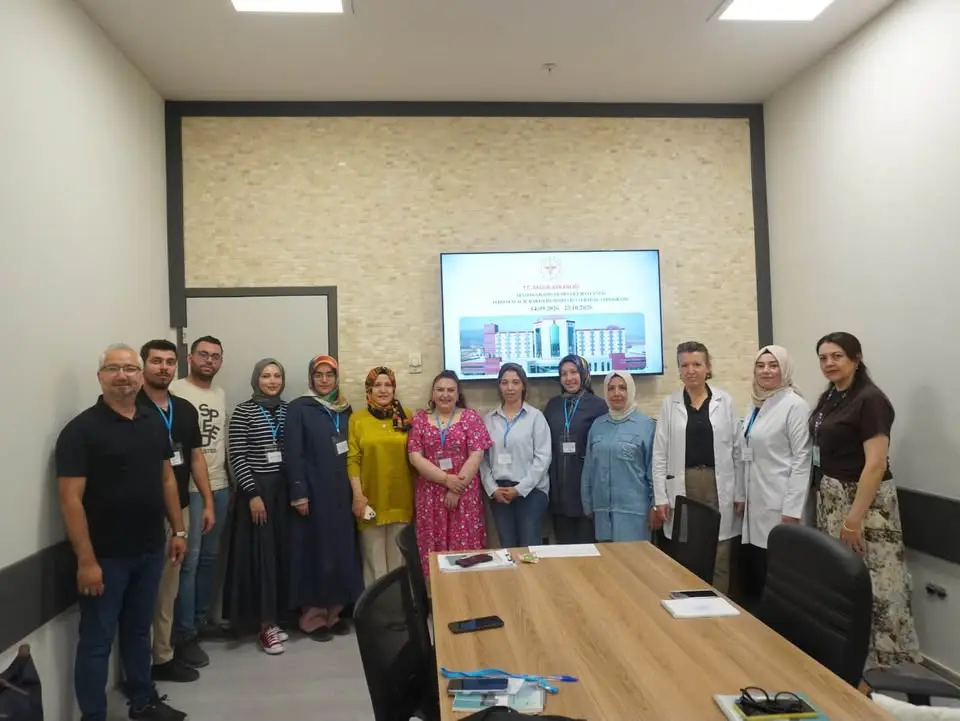 Afyonkarahisar Devlet Hastanesi'nde Acil Bakım Hemşireliği Eğitim Programı Başladı