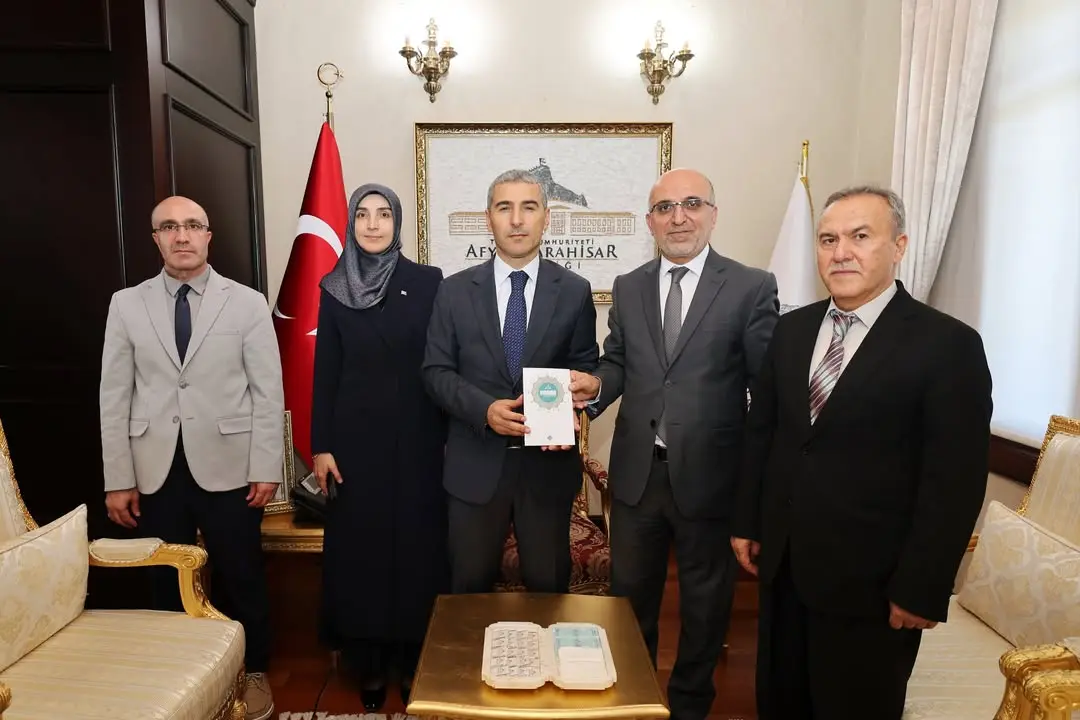 Afyonkarahisar İl Müftüsü ve Heyeti Vali Aktaş'ı Ziyaret Etti
