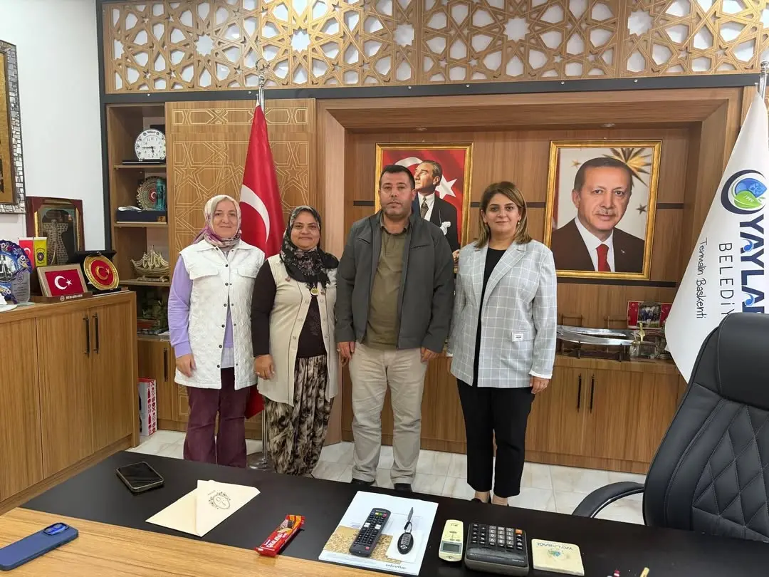AK Parti Afyonkarahisar İl Kadın Kolları Yaylabağı Belediye Başkanı'nı Ziyaret Etti