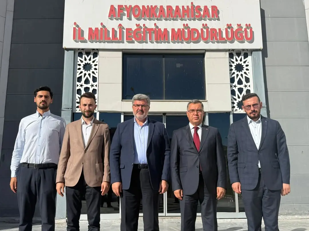 Ak Parti Afyonkarahisar Milletvekili Ali Özkaya, İl Millî Eğitim Müdürü İsmail Altınkaynak'ı Ziyaret Etti