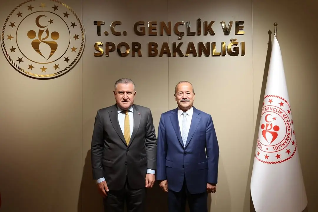 Mhp Afyonkarahisar Milletvekili Mehmet Taytak, Gençlik ve Spor Bakanı Dr. Osman Aşkın Bak'ı Ziyaret Etti