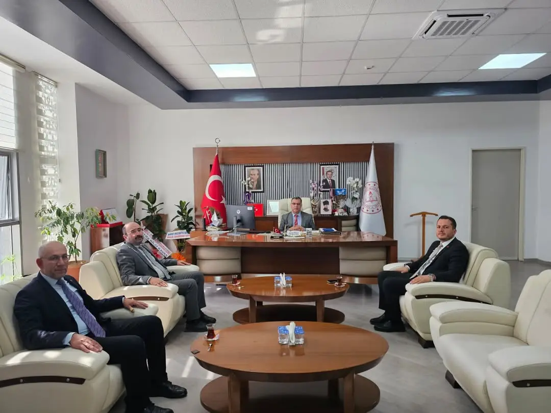 Saadet Partisi Afyonkarahisar İl Başkanı Beytullah Karataş, İl Milli Eğitim Müdürü İsmail Altınkaynak'a Hayırlı Olsun Ziyaretinde Bulundu