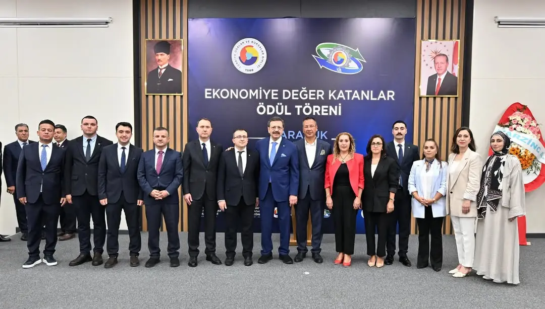 TOBB Başkanı Hisarcıklıoğlu, Karabük Ticaret ve Sanayi Odası Genel Sekreteri Hasan Kaya ve Çalışma Arkadaşlarını Tebrik Etti