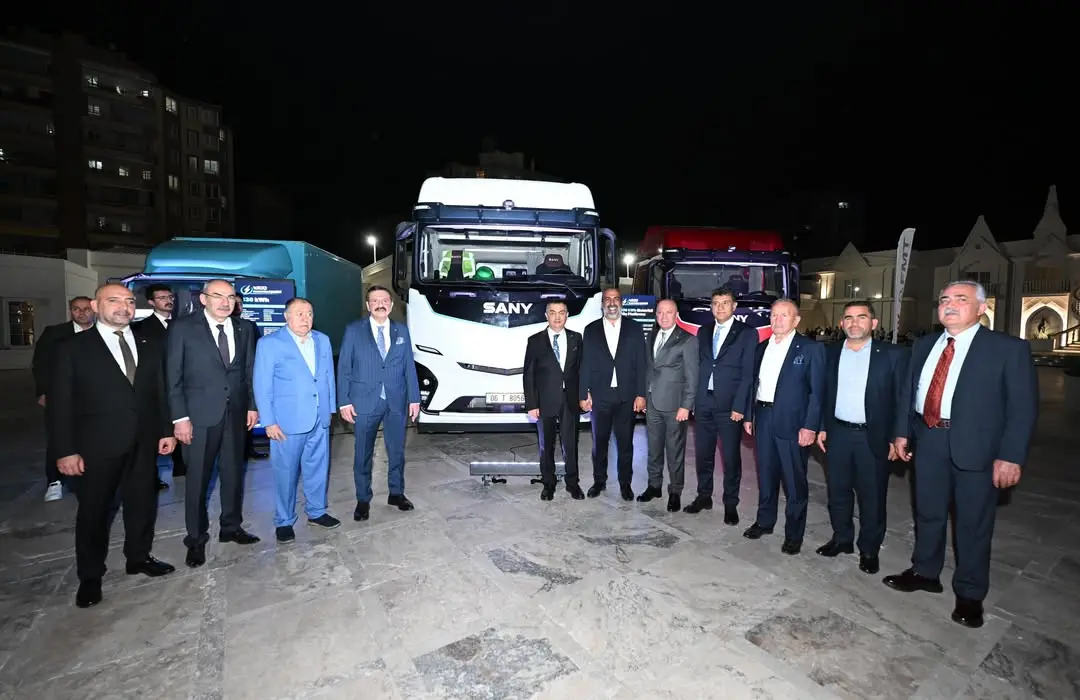 Tokgöz Group bünyesindeki FMT Elektrikli Ticari Araçlar A.Ş. Yönetim Kurulu Başkanı Mustafa Tokgöz ile Kayseri'de Buluştu