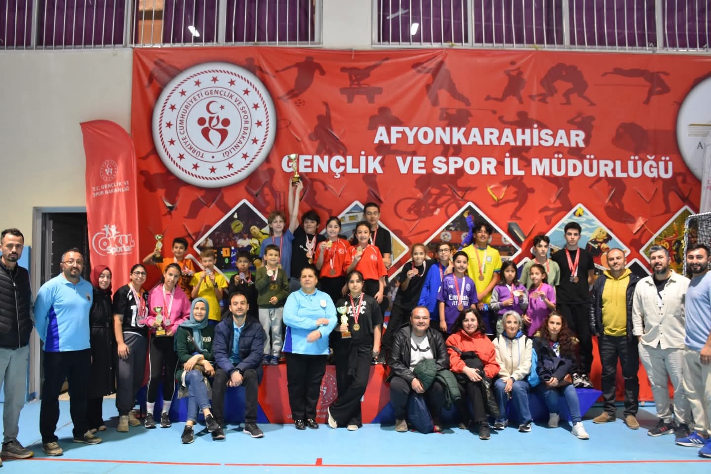 Masa Tenisi Gençler İl Birinciliği Çiğiltepe Spor Salonunda Tamamlandı